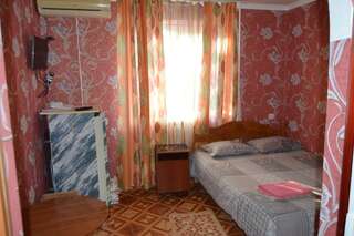 Гостиница Черноморец Лазаревское Стандартный двухместный номер с 1 кроватью или 2 отдельными кроватями-3
